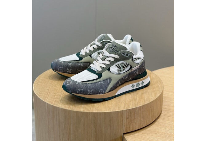 LV Runner Tatic Sneaker - Image 8