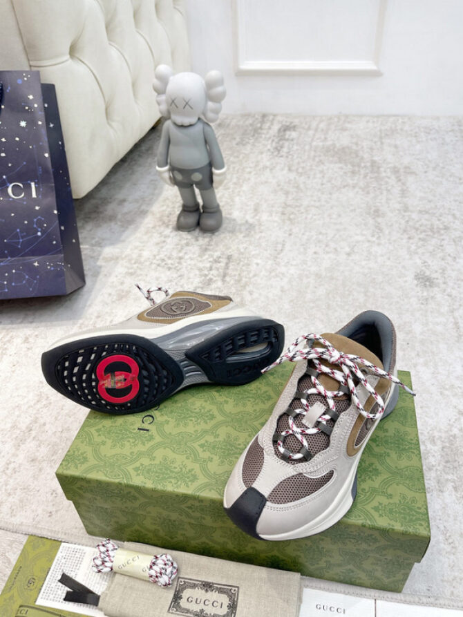 GUCCI Run Sneaker - Image 5