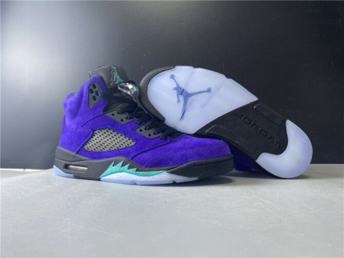 Air Jordan 5 Retro Alternate Grape 136027-500 - Image 2