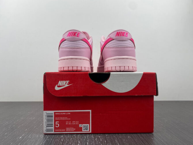 Nike Dunk Low Triple Pink (GS) DH9765-600 - Image 3