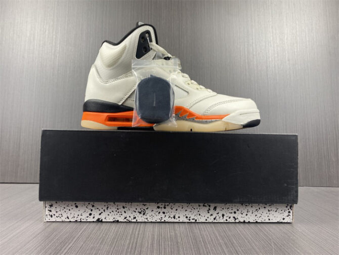 Air Jordan 5 Retro Total Orange DC1060-100 - Image 2