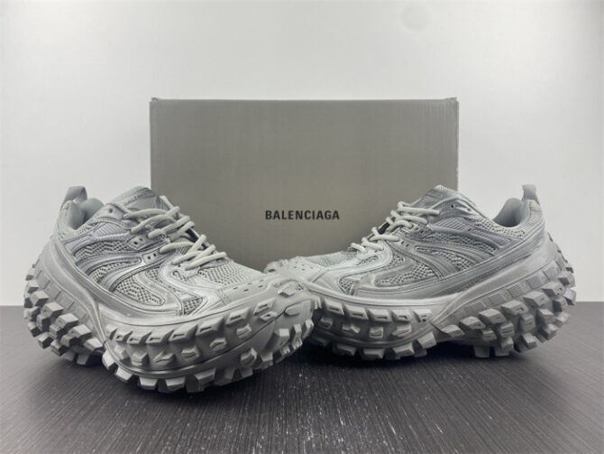 BALENCIAGA Defender - Image 8