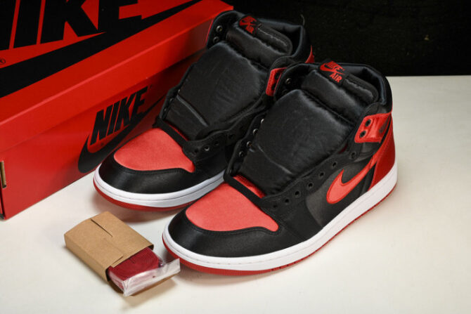 Jordan 1 Retro High OG Satin Bred FD4810-061 - Image 3