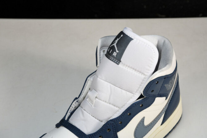 Air Jordan 1 Mid French Blue BQ6472-414 - Image 2