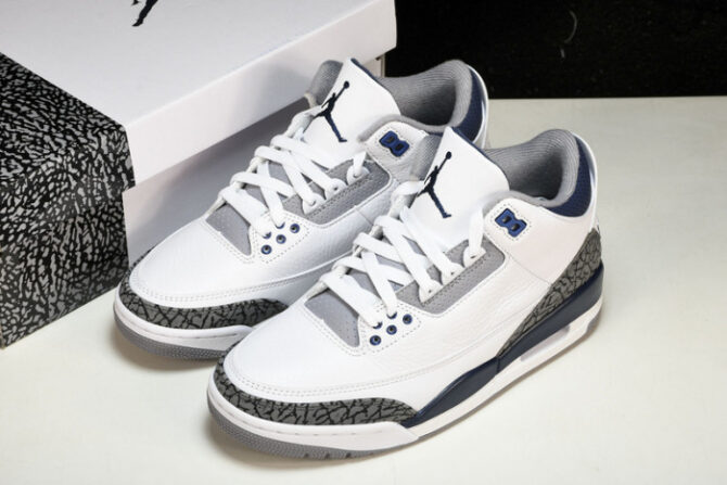 Air Jordan 3 Midnight Navy CT8532-140