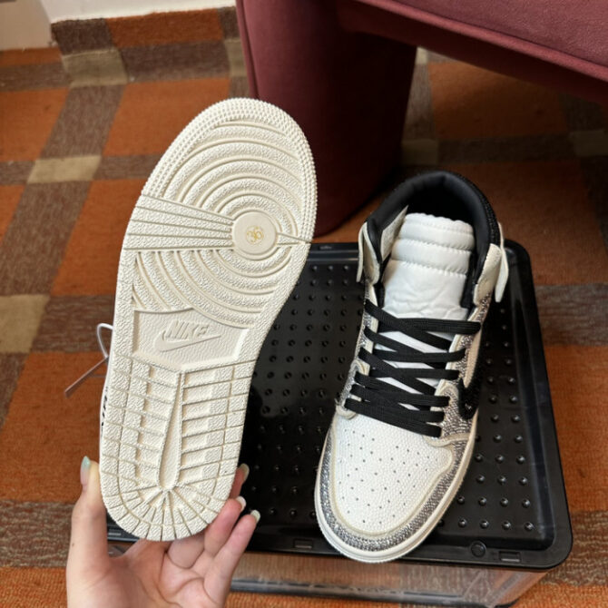 Jordan Diamond Designed Shoes - Image 2