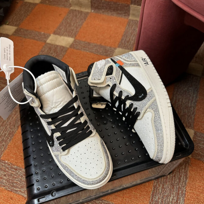 Jordan Diamond Designed Shoes - Image 4