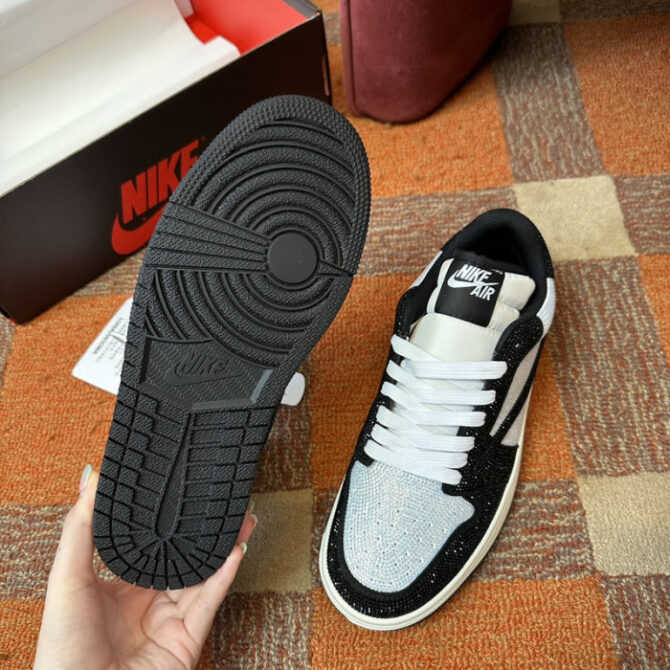Jordan Diamond Designed Shoes - Image 10