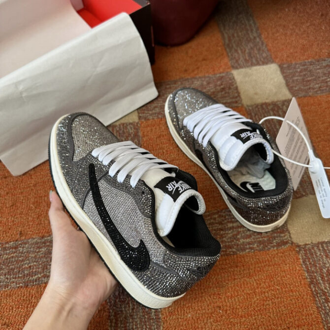 Jordan Diamond Designed Shoes - Image 6