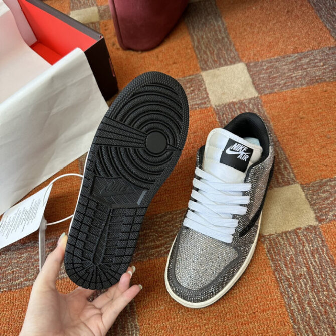 Jordan Diamond Designed Shoes - Image 8