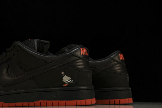 Nike SB Dunk Low Black Pigeon 883232-008 - Image 3