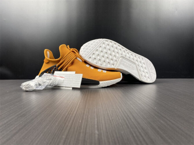 Adidas NMD R1 Pharrell HU Hue Man Tangerine BB3070 - Image 4