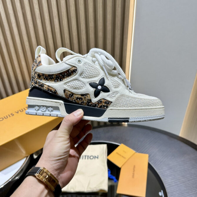 LV SNEAKER LOW (Copy) - Image 3