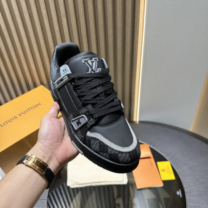 LV SNEAKER LOW