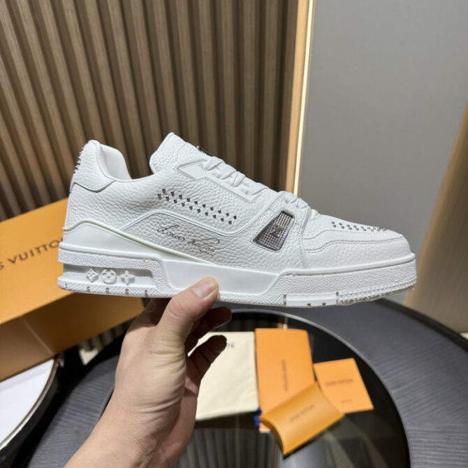 LV SNEAKER LOW