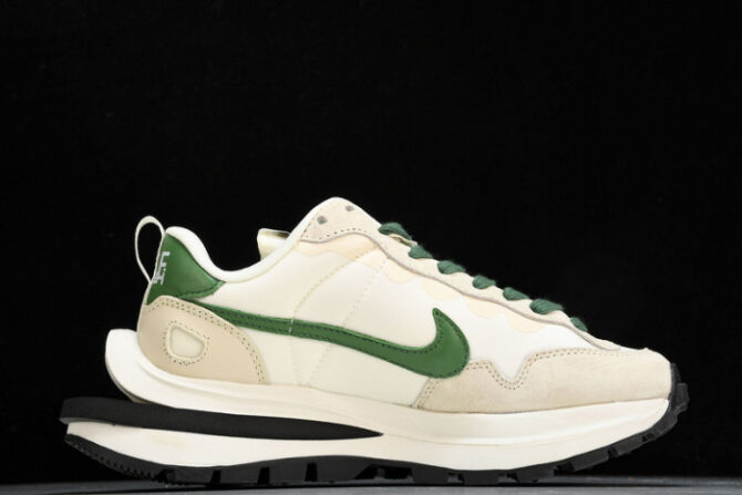 Nike Vaporwaffle sacai Green White DD1875-102 - Image 7