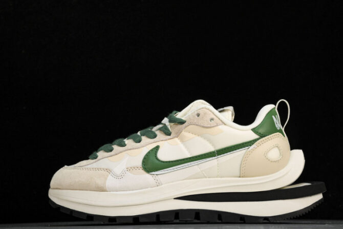 Nike Vaporwaffle sacai Green White DD1875-102