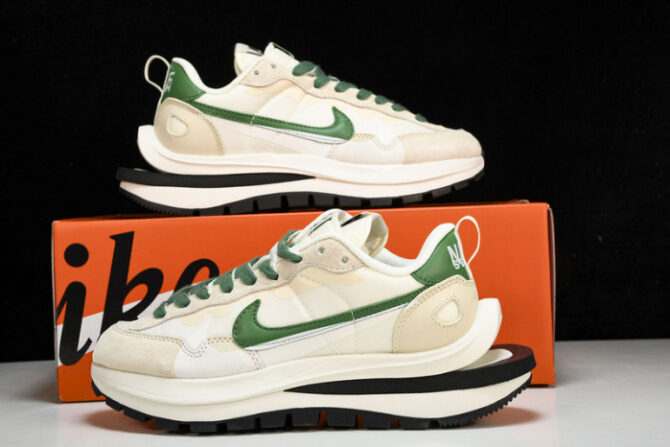 Nike Vaporwaffle sacai Green White DD1875-102 - Image 6