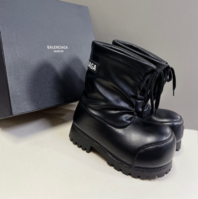 Balenciaga Boots (leather) - Image 3