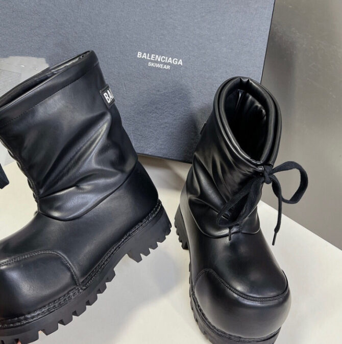 Balenciaga Boots (leather) - Image 5