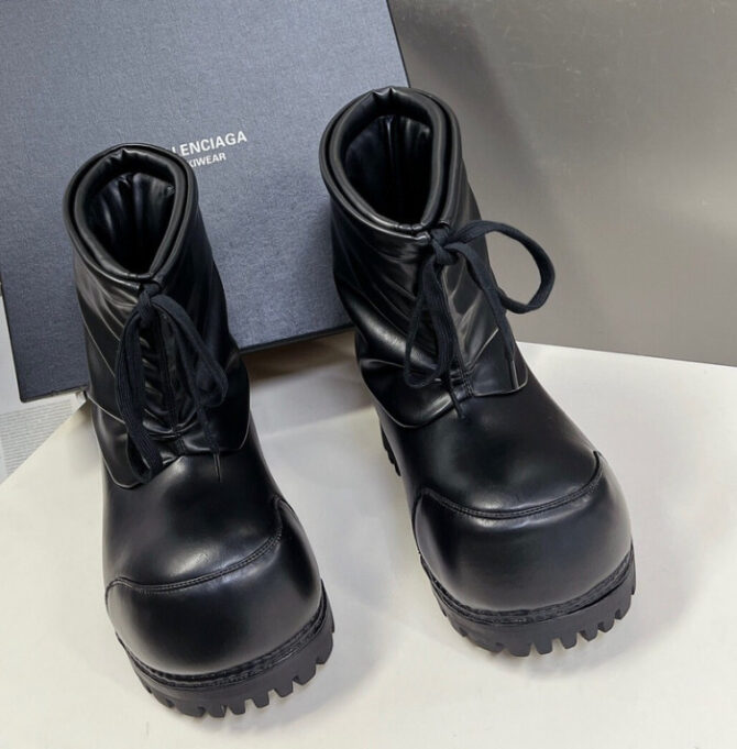 Balenciaga Boots (leather) - Image 4