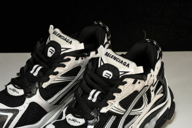 Balenciaga Runner - Image 4