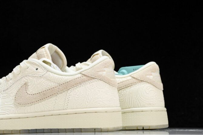 Jordan 1 Retro Low OG Chris Paul FZ0455-200 - Image 8