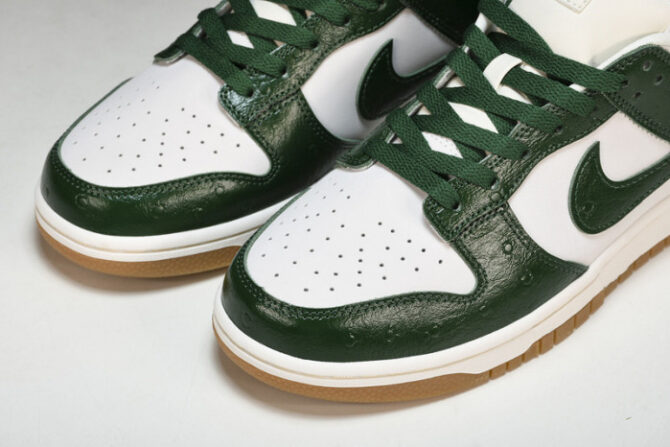 Nike Dunk Low Gorge Green FJ2260-002 - Image 9