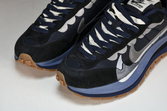 Nike Vaporwaffle sacai Dark Blue DD1875-700 - Image 9