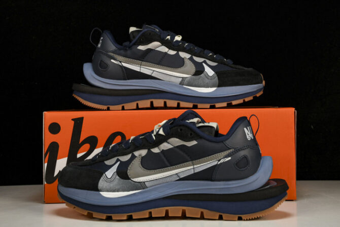 Nike Vaporwaffle sacai Dark Blue DD1875-700 - Image 4