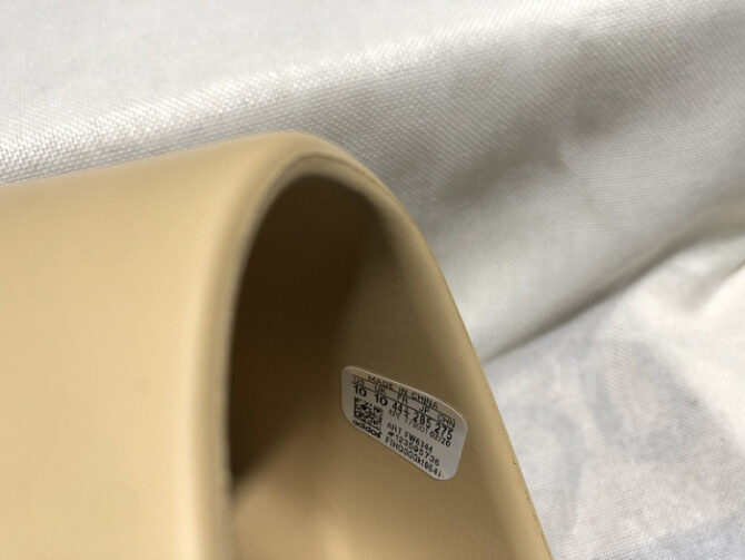 KANYE WEST X ADIDAS YEEZY SLIDE “RESIN”FW6344 - Image 3