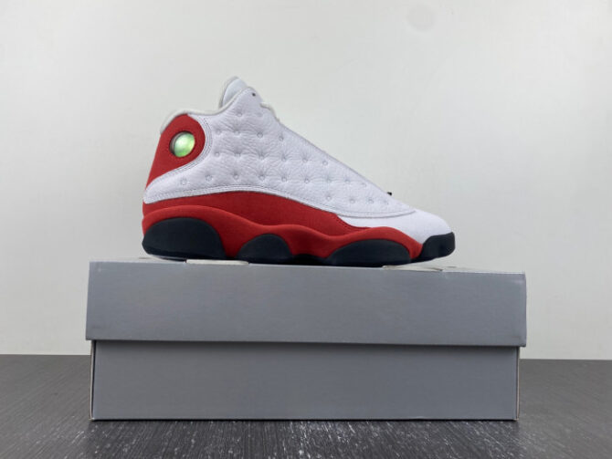 Jordan 13 Retro OG Chicago 414571-122 - Image 4