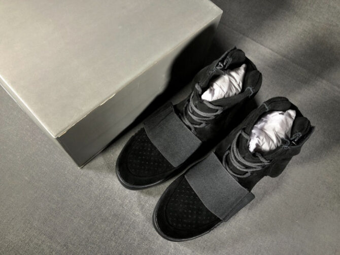 Adidas Yeezy Boost 750 Triple Black BB1839 - Image 8