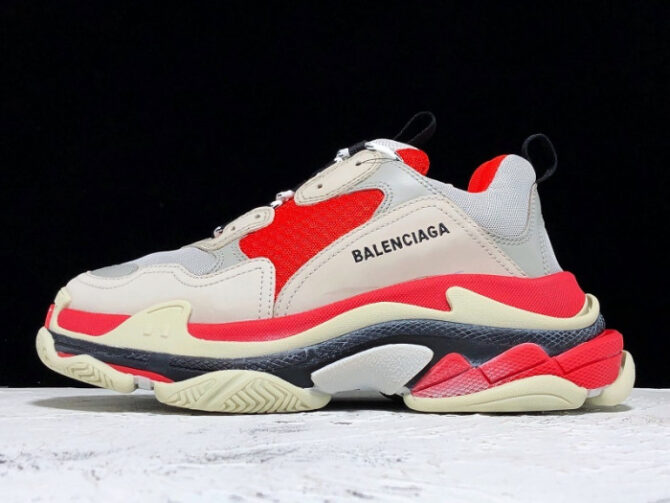 BLCG TRIPLE S TRAINER Grey Red 536737 W09OH 6151