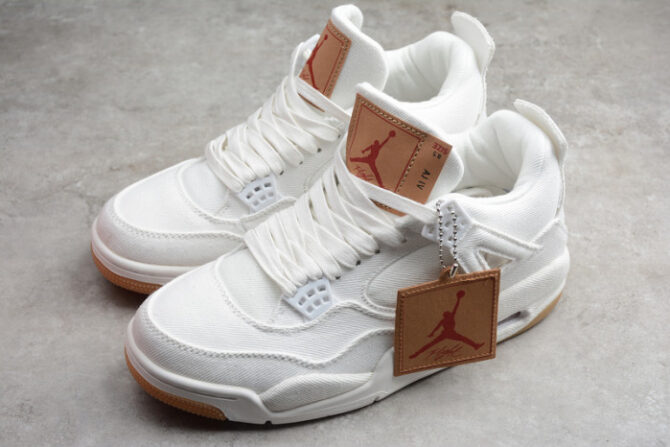 Air Jordan 4 Retro Levi's White (Levi's Tag) AO2571 100 - Image 2