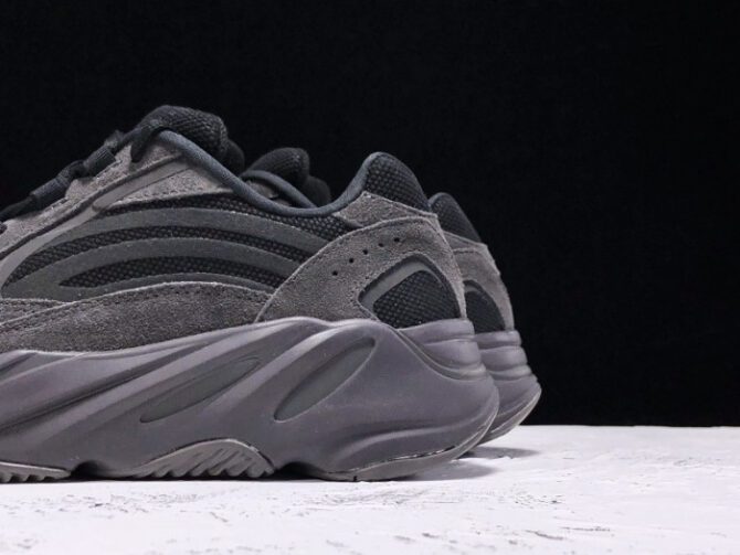 Adidas Yeezy Boost 700 V2 Vanta FU6684 - Image 6