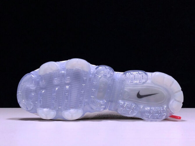 Air Vapormax O-W 2018 AA3831-100 - Image 4