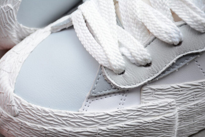 SACAI X NIKE BLAZER MID WHITE BV0072-100 - Image 3