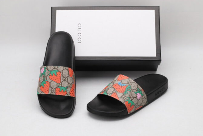 GUCC SANDALS - Image 3