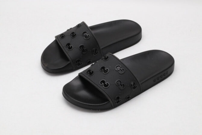 GUCC SANDALS