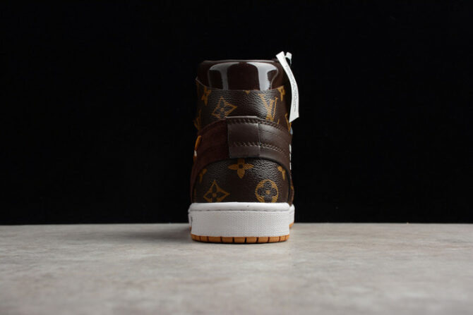 AIR JORDAN 1 O-W -LouiV AQ0818-158 (WITH CASE) - Image 10