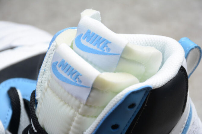 SACAI X NIKE BLAZER MID UNIVERSITY BLUE BV0072-001 - Image 3