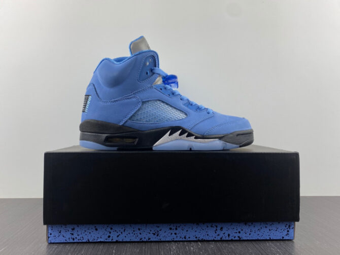 Air Jordan 5 RETRO “UNC” DV1310-401 - Image 4