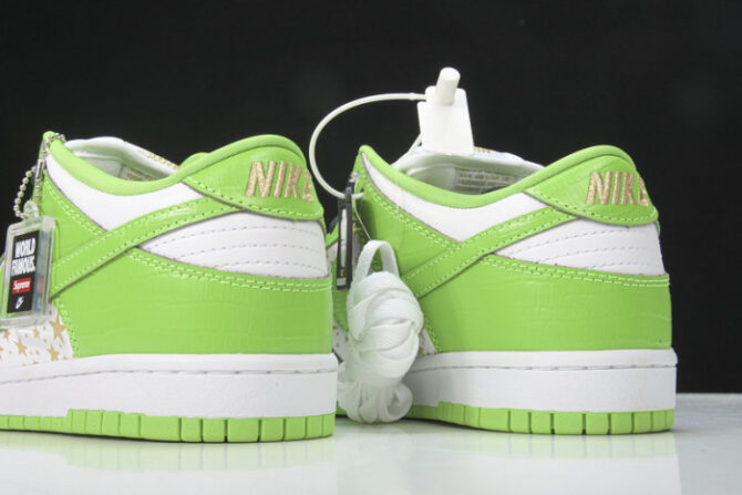 Nike SB Dunk Low Supreme Stars Mean Green DH3228-101 - Image 5