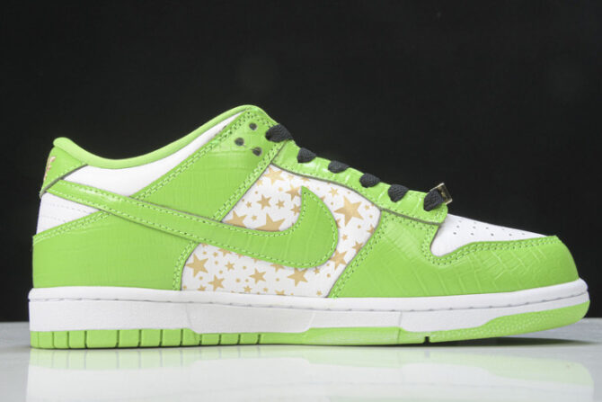 Nike SB Dunk Low Supreme Stars Mean Green DH3228-101 - Image 2