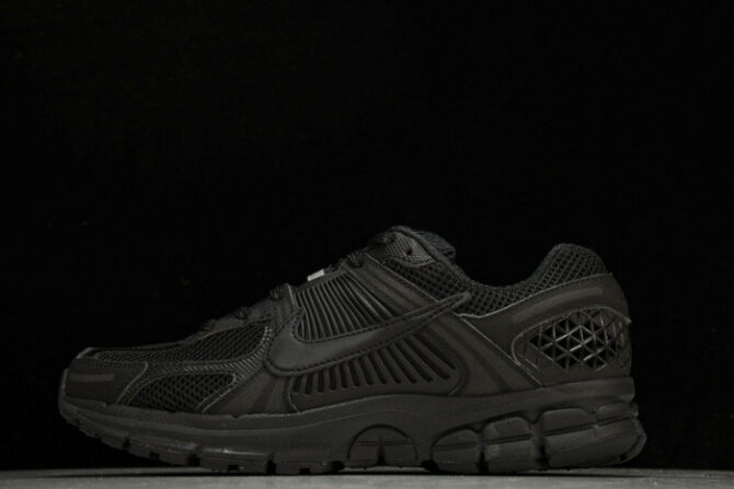 NIKE ZOOM VOMERO 5 Triple Black (2023) BV1358-003