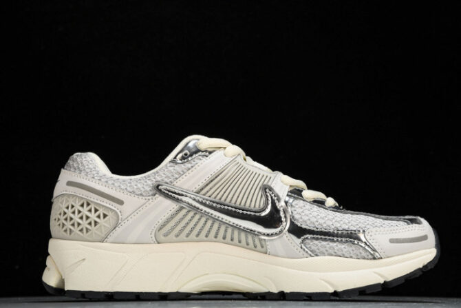 Nike Zoom Vomero 5 Photon Dust Metallic Silver - Image 10