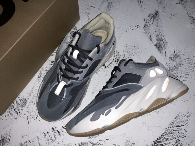 Adidas Yeezy Boost 700 Magnet FV9922 - Image 4