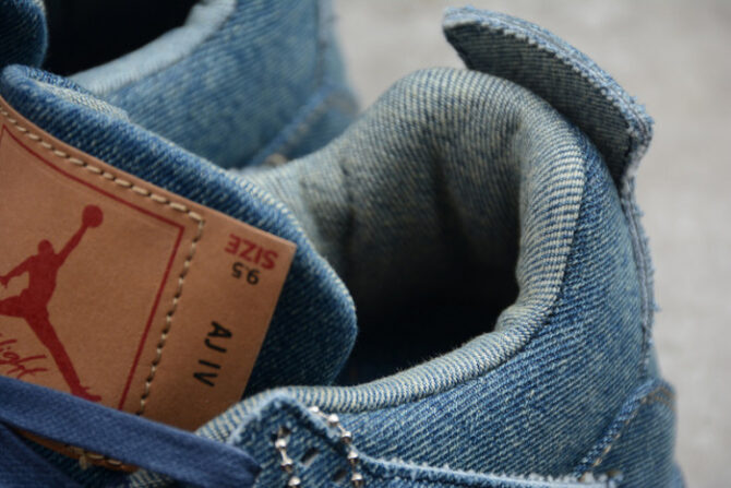 LEVI'S X NIKE AIR JORDAN 4 DENIM AO2571-401 - Image 6