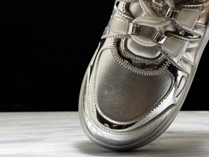 LV ARCHLIGHT SNEAKER - Image 5